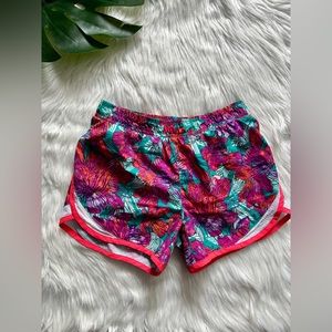 🌟 Beautiful Tropical Athletic Shorts